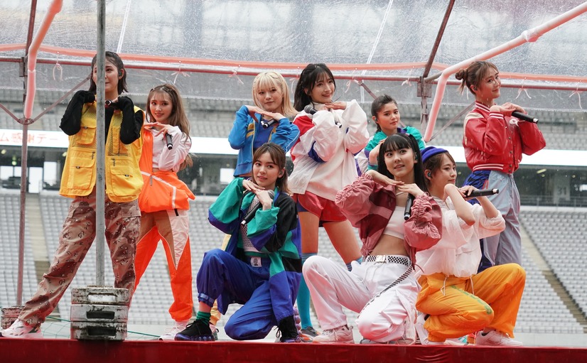 Girls2【写真：竹内みちまろ】