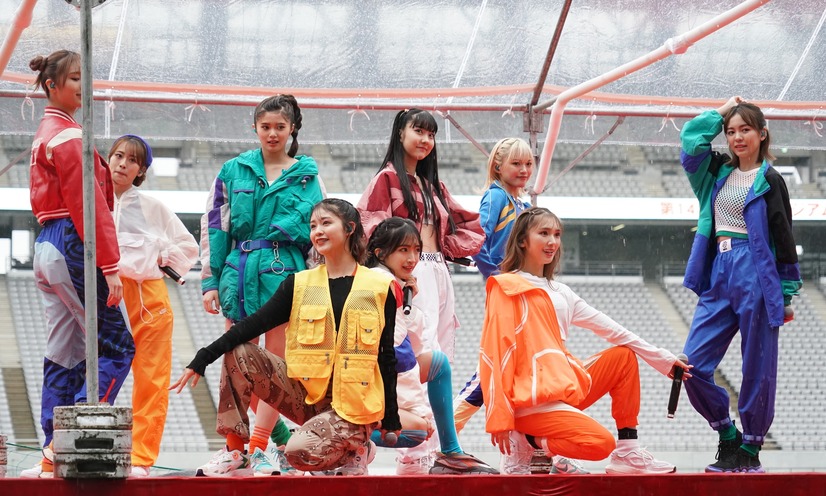 Girls2【写真：竹内みちまろ】