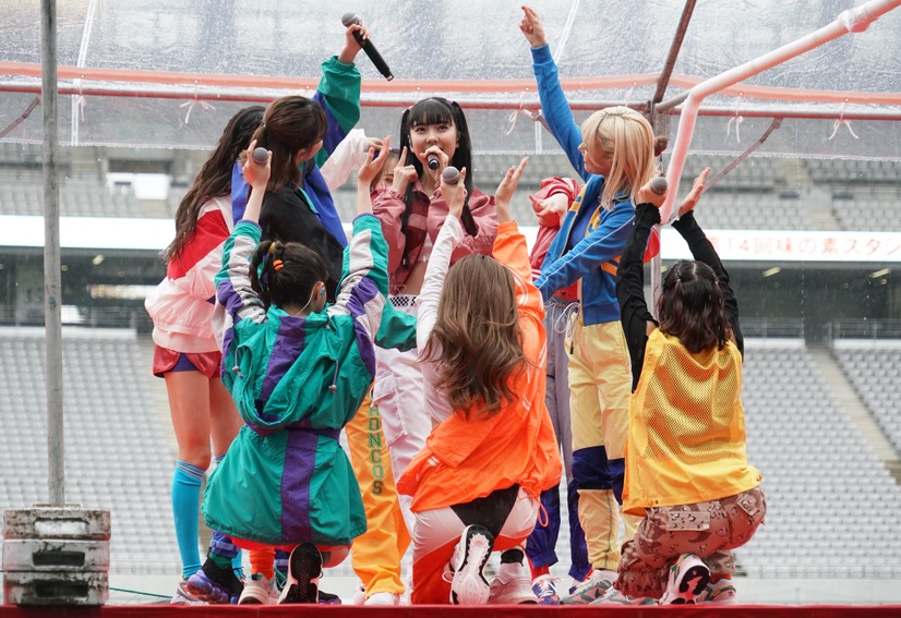 Girls2【写真：竹内みちまろ】