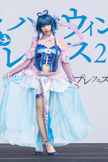 乙姫（オリジナル衣装）／えなこ（@enako_cos）、撮影：乃木章