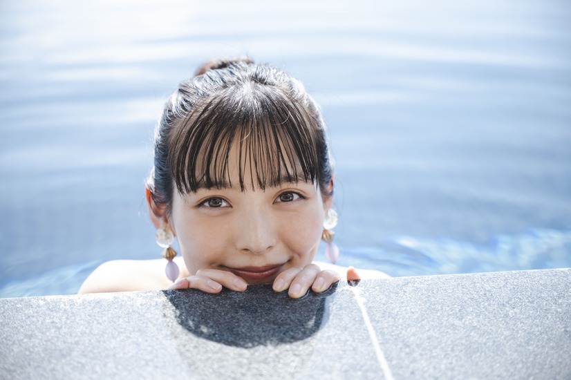 上坂すみれ 2nd写真集『すみれのゆめ』先行カット　（c）東京ニュース通信社