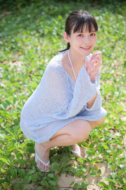 上坂すみれ 2nd写真集『すみれのゆめ』先行カット　（c）東京ニュース通信社
