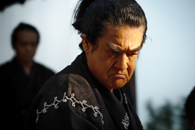 織田信秀（藤岡弘、）　（c）NHK