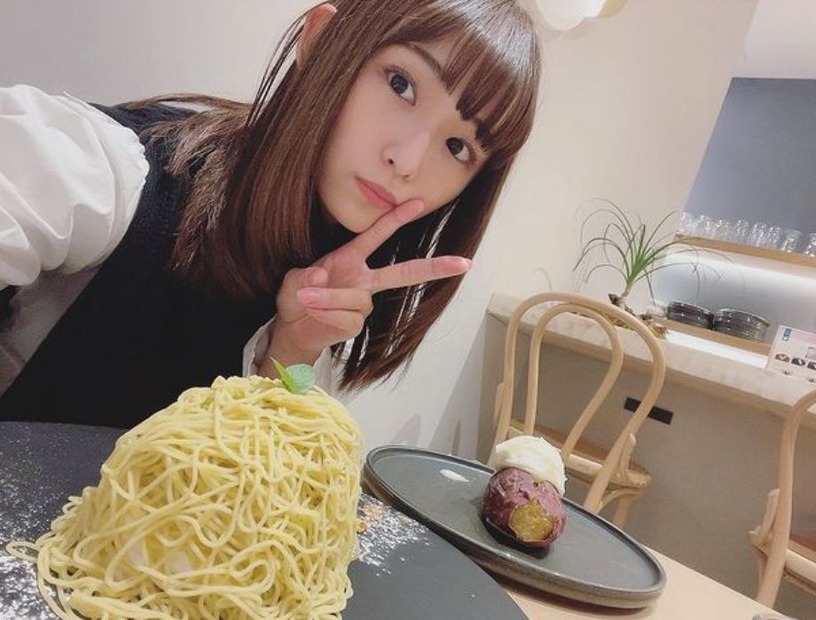 写真は浅川梨奈の公式Instagramから（※写真は所属事務所より掲載許諾をもらってます）