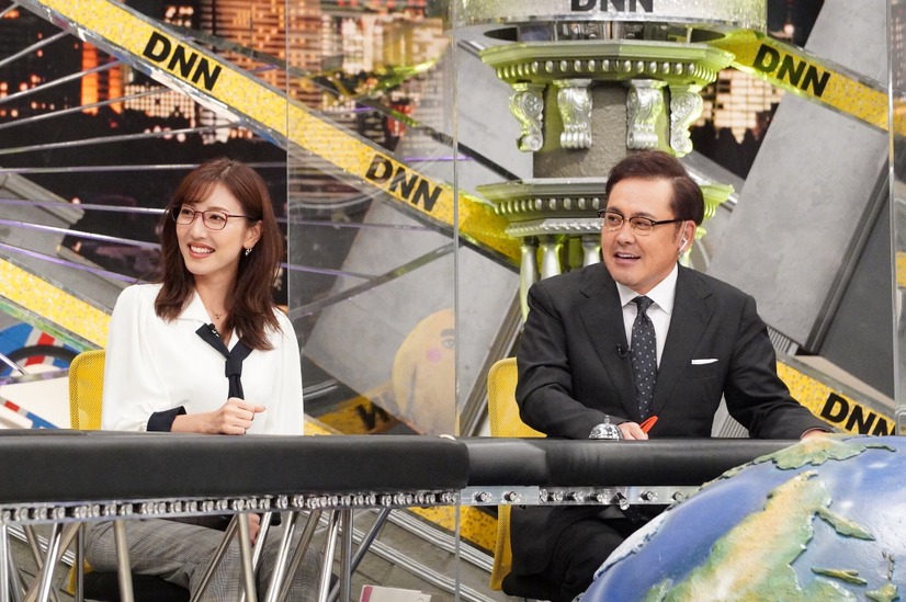 05_左から）小澤陽子（フジテレビアナウンサー）、アリタ哲平（C）フジテレビ