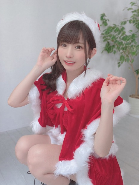 写真はえなこ公式Twitterから（※写真は所属事務所より掲載許諾をもらってます）