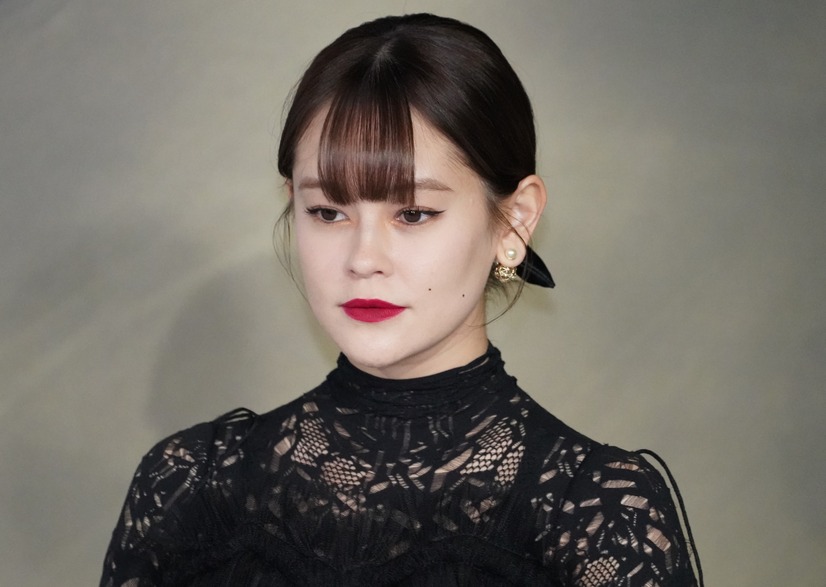 emma【写真：竹内みちまろ】