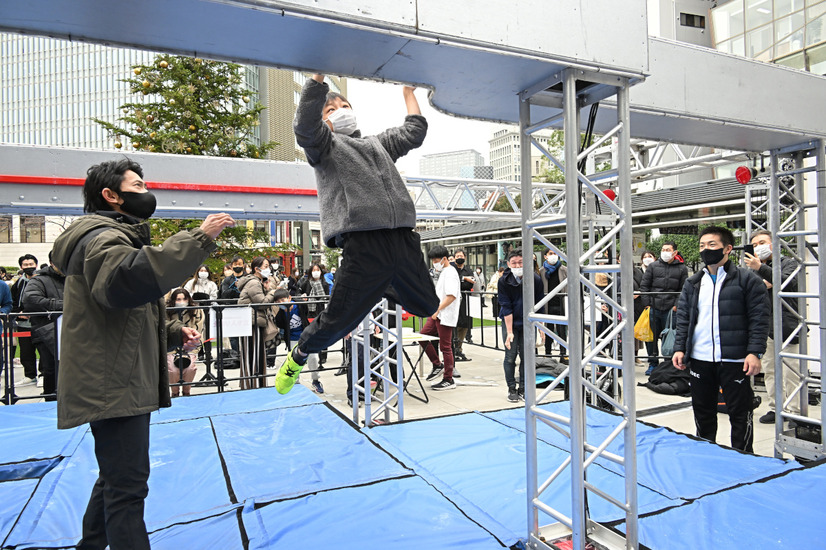 （c）TBS