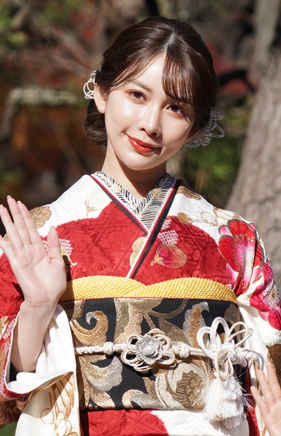 結城モエ【写真：竹内みちまろ】