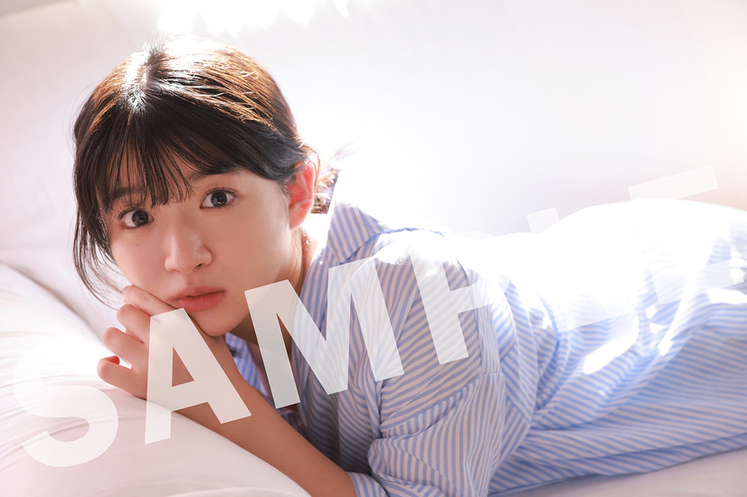 進藤あまね 1st写真集『タイトル未定』メロンブックス特典クリアファイル（c）主婦の友インフォス
