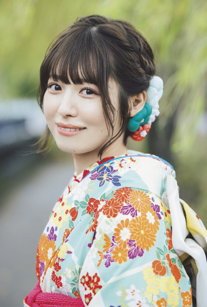 『20±SWEET[トゥエンティ・スウィート] 2023 JANUARY』【ローソンエンタテインメント購入特典ポストカード：浅原凜（Peel the Apple）】（c）東京ニュース通信社