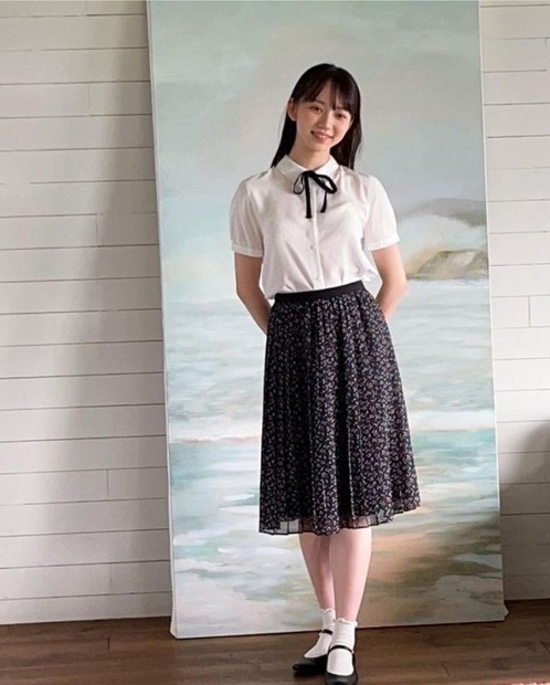 写真は藤本沙羅の公式Instagramから（※写真は所属事務所より掲載許諾をもらってます）