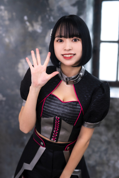 寺坂ユミ