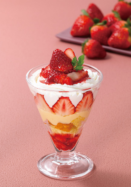 苺のショートケーキ仕立て