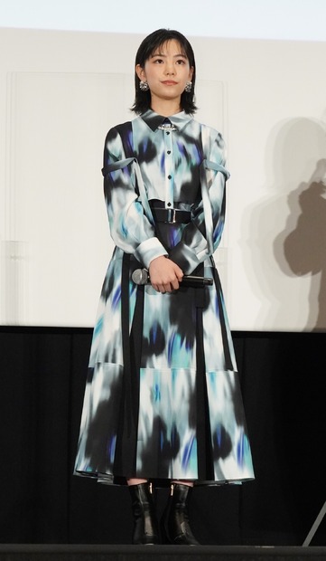當真あみ【写真：竹内みちまろ】
