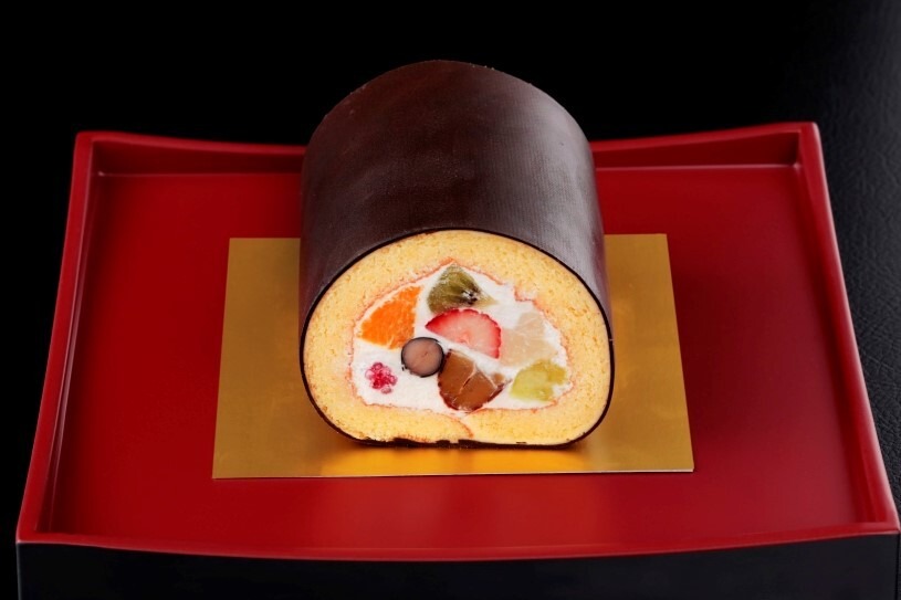 横浜ベイシェラトンホテル＆タワーズからスイーツor豪華食材 2種類の恵方巻！