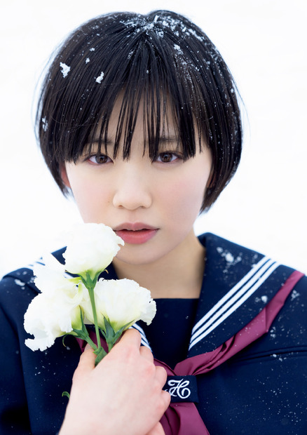竹内詩乃 写真集『内緒』（出版社：ワニブックス、撮影：唐木貴央）