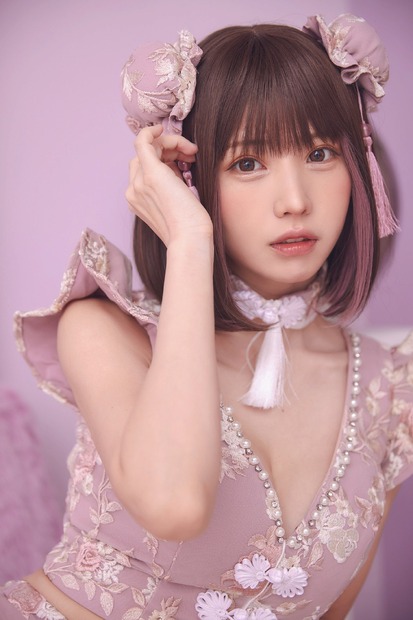 写真はえなこ公式Twitterから（※写真は所属事務所より掲載許諾をもらってます）