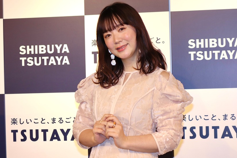 伊藤彩沙【撮影：浜瀬将樹】