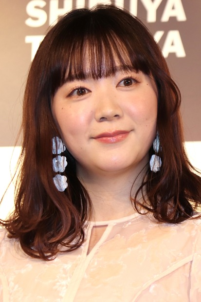 伊藤彩沙【撮影：浜瀬将樹】