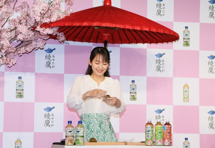 吉岡里帆【撮影：小宮山あきの】