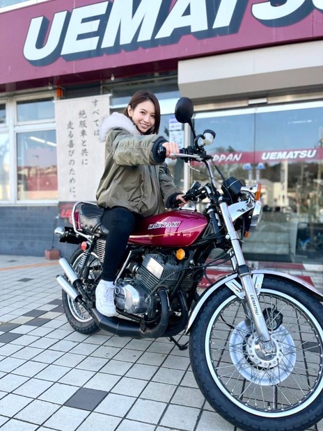 ほのか、絶版車「KH400」初乗りも納車日に転倒でバイクを破損