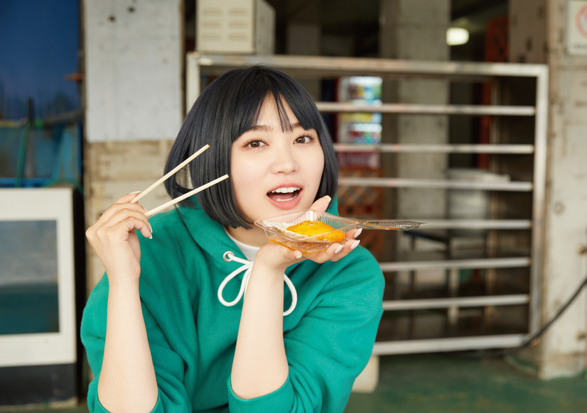 『柏木ひなたカレンダー2023.4-2024.3』MAILIVISオリジナルボーナスページ　（c）SDP