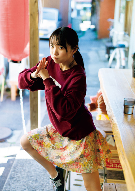 椿野ゆうこ 1st写真集『椿の色』（出版社：KADOKAWA、撮影：細居幸次郎）