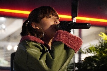 FAKY、若者が行き交う神南エリアでストリートライブ！次回が最終回