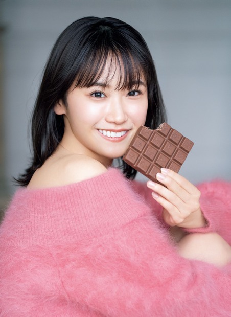 嶺百花デジタル写真集『Shiny Smile』(c)中村和孝／小学館