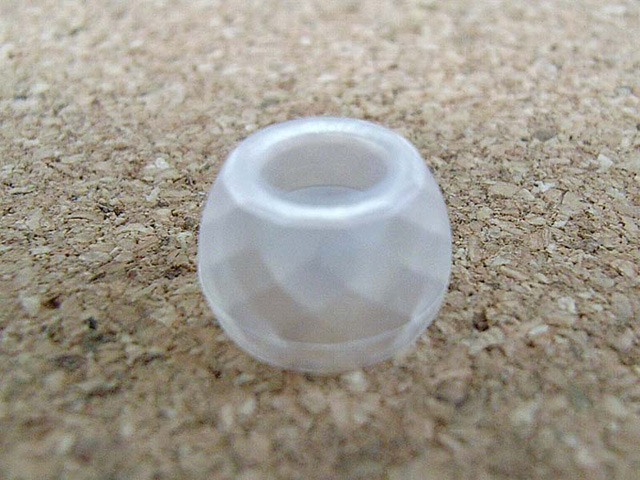 表面を多面体に加工