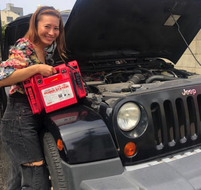 新山千春、愛車“jeep”との2ショット公開「何年乗り続けてもワクワクする」
