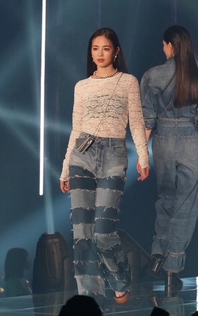 横田真悠【写真：竹内みちまろ】
