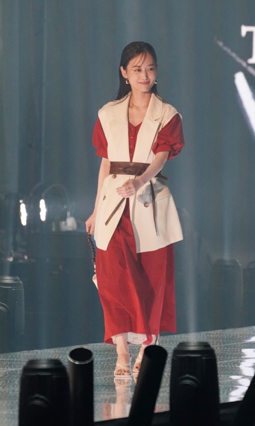 山下美月【写真：竹内みちまろ】