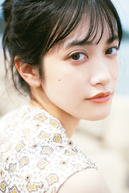 「小泉萌香1st写真集 きみやすみ」（主婦の友インフォス）