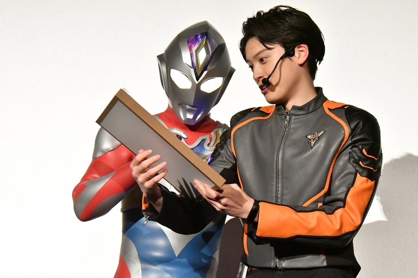 （C）ウルトラマンデッカー特別編製作委員会