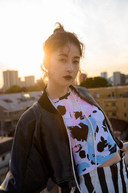 松本若菜 ファースト・フォトエッセイ「松の素」（C)KADOKAWA