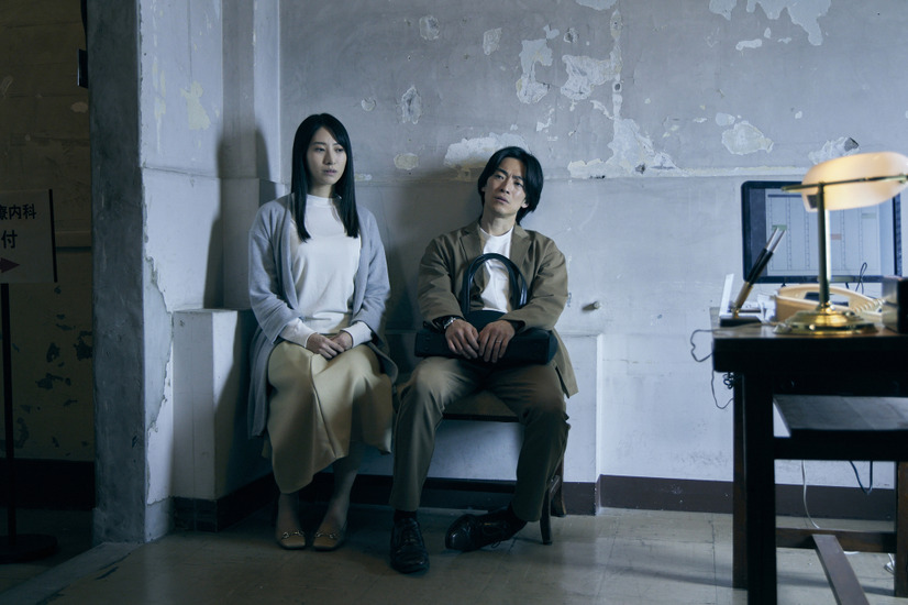 左から）染谷有香、大東駿介（c）フジテレビ