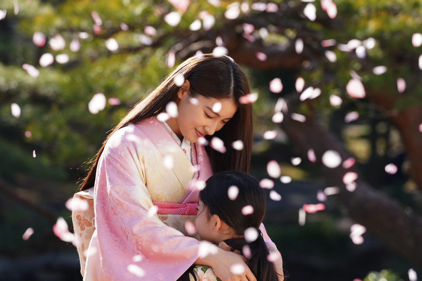 （C）2023 映画『わたしの幸せな結婚』製作委員会