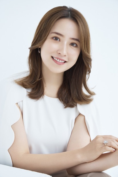 衛藤美彩（撮影：岡本俊）
