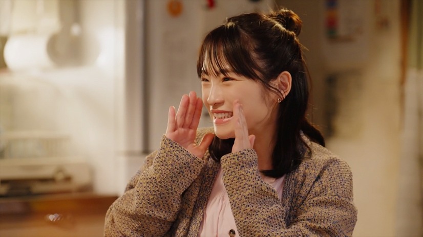 ​梅沢富美男、“濃厚な白塗りメイク姿”も！川栄李奈と多彩な「からあげクン」の味を表現