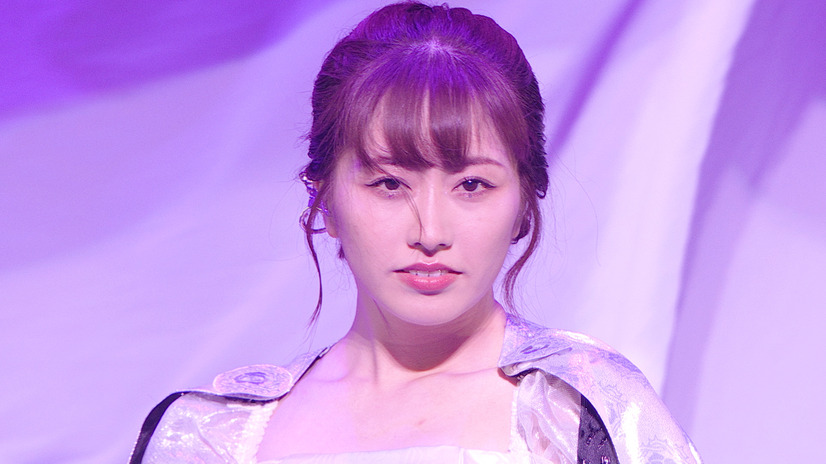ももクロ・佐々木彩夏、ソロコン「AYAKA NATION 2022」ライブ映像から「Lady Cat」公開