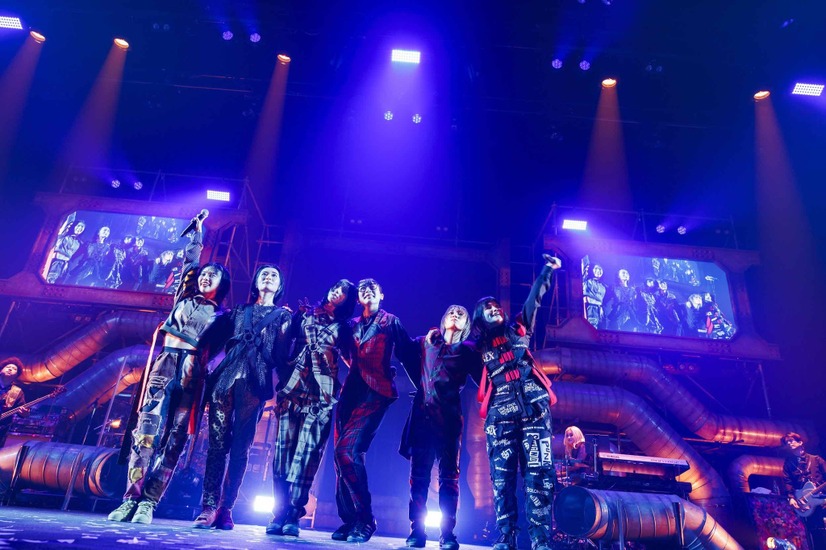 BiSH、最後のベストアルバムを解散ライブ前日に発売