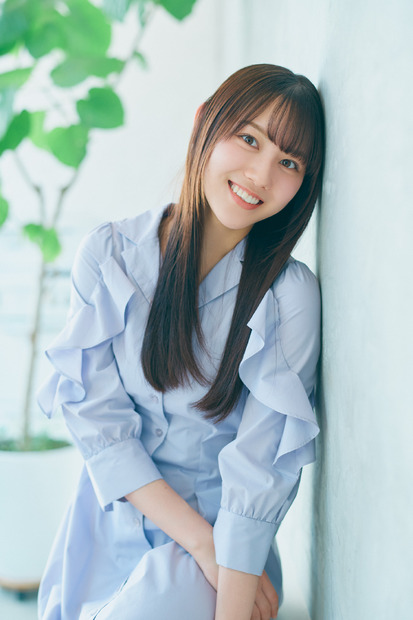 日向坂46・平岡海月、シャツ姿の清楚グラビア！グループ加入で「みんなを守りたいと思うようになりました」
