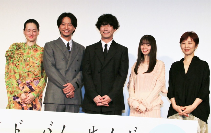 市川実日子、浅香航大、坂口健太郎、齋藤飛鳥、伊藤ちひろ監督【撮影：小宮山あきの】