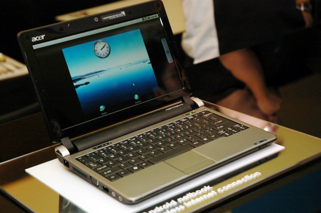 Androidが搭載された「Aspire One D250」