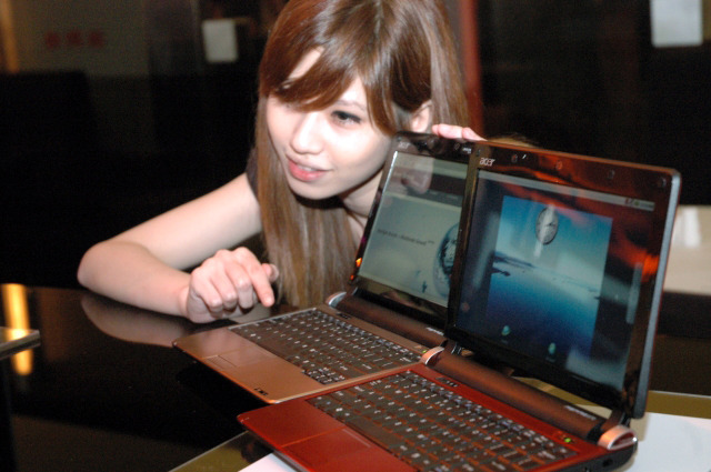 Androidが搭載された「Aspire One D250」