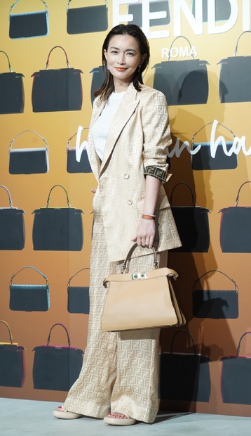 長谷川京子【写真：竹内みちまろ】