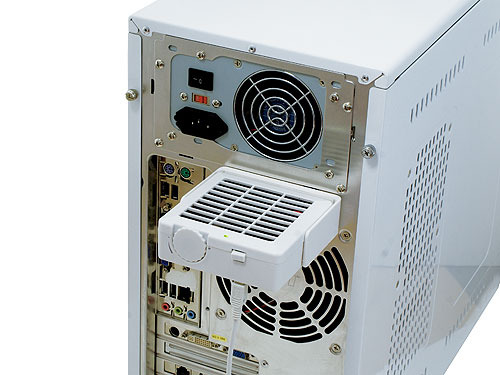 PCケース背面での利用イメージ