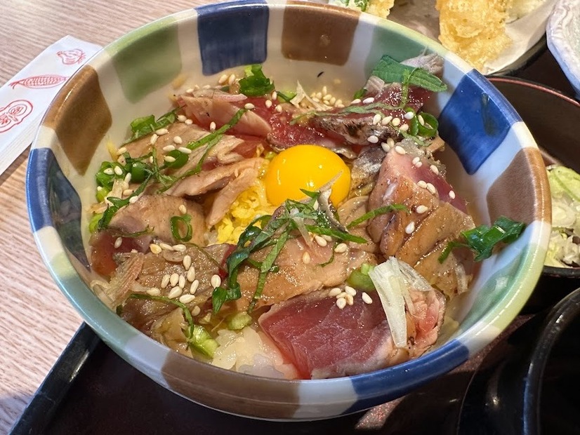 「紫蘇そば」の絶品セットメニュー！おかわりしたくなる「アジごはん」